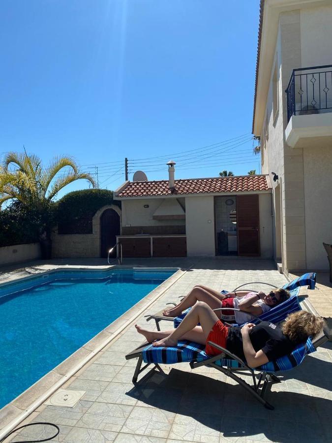 Episkopi Villa, Luxury 4 Bedroom With Pool - Лимасол Экстерьер фото