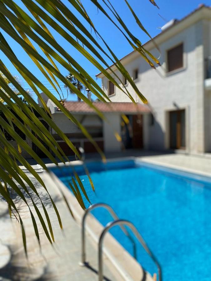 Episkopi Villa, Luxury 4 Bedroom With Pool - Лимасол Экстерьер фото