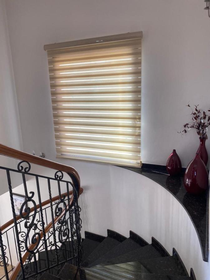 Episkopi Villa, Luxury 4 Bedroom With Pool - Лимасол Экстерьер фото